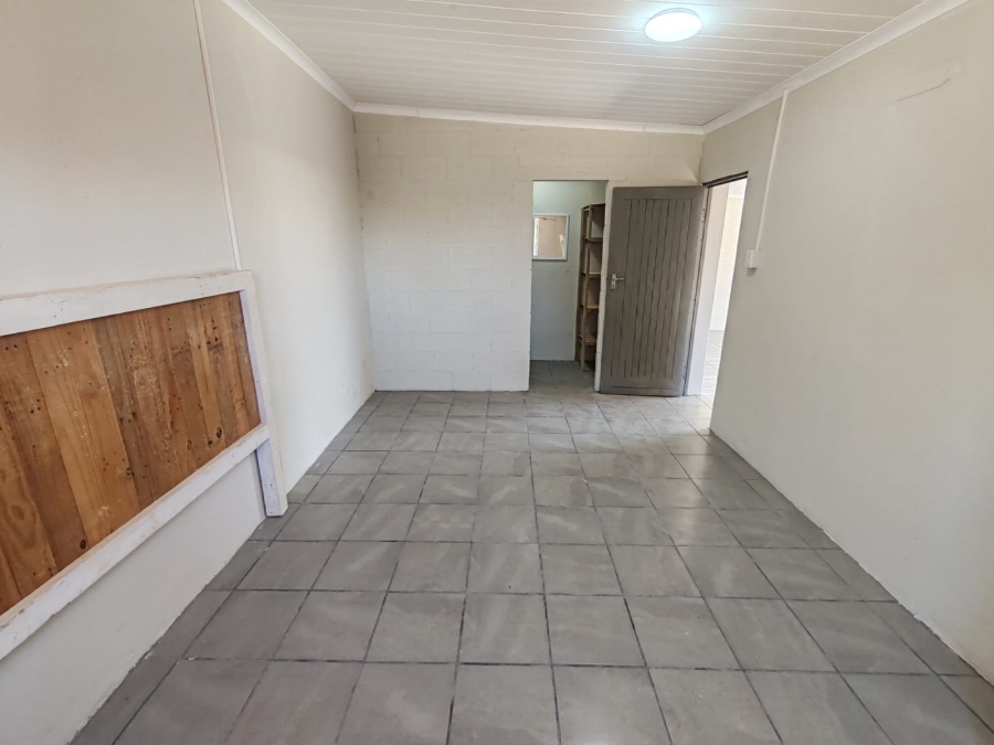 5 Bedroom Property for Sale in Vredenburg Western Cape